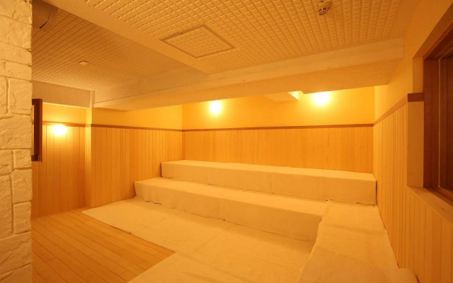 Sauna & Spa Hotel Avinel Fukuoka - Caters to Men
