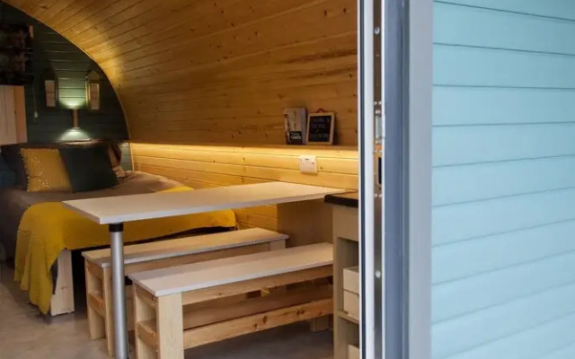 Arnprior Glamping: Brae Face
