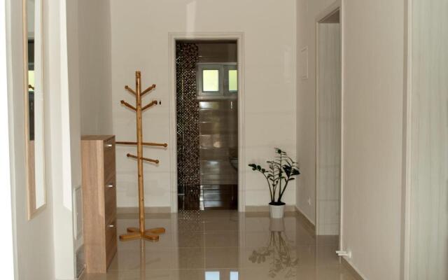 NEW Apartment Ema II