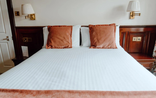 The Royal Hotel