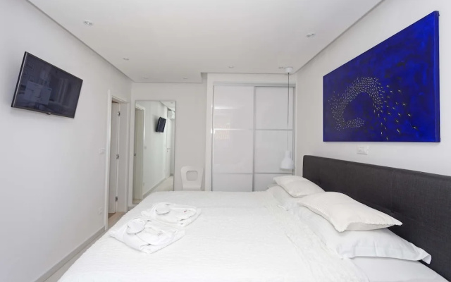 Blue Bay Residence