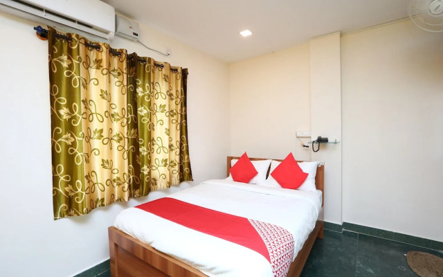 V Wella Comforts By OYO Rooms