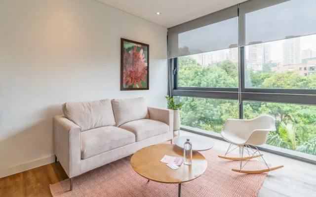 w Captivating 1BR in El Poblado