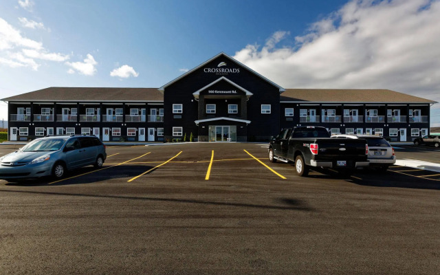 Crossroads Inn & Suites