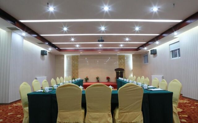 Starway Premier Qingdao International Convention Center