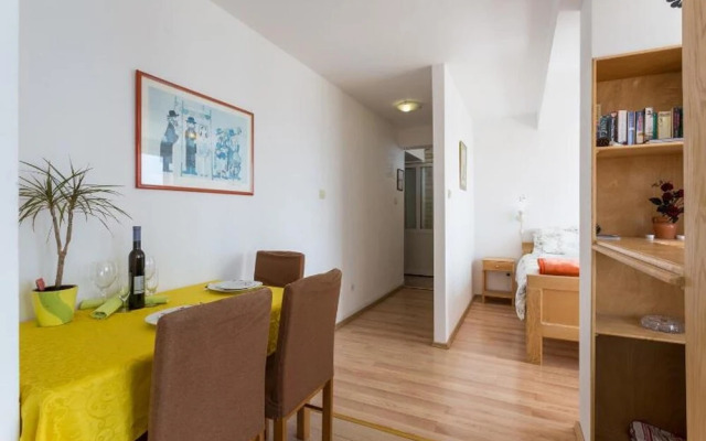 Charming Studio Apartment With Beautiful Panoramic sea View