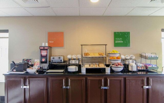 Clarion Pointe Apex – Holly Springs