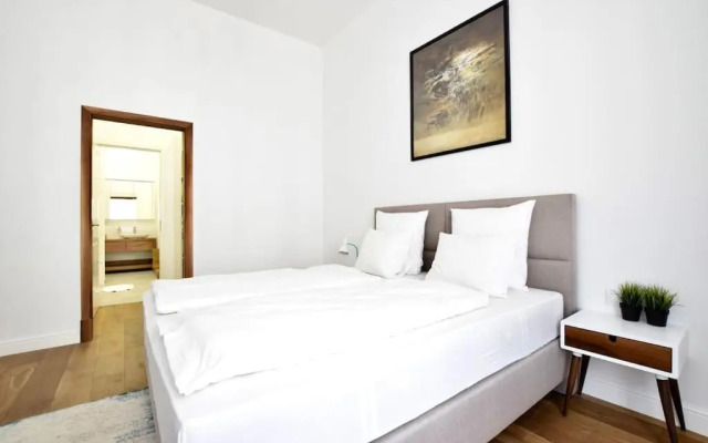 Luxury Apartment by Hi5 - Budapest Broadway
