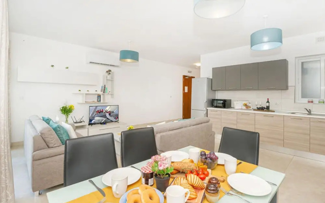 The Hillock South B4