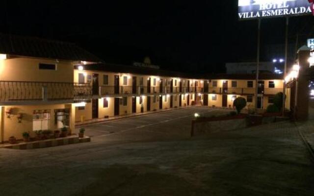 Hotel y Restaurante Villa Esmeralda