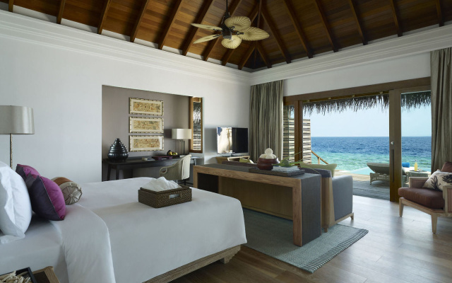 Dusit Thani Maldives Resort - photo 3