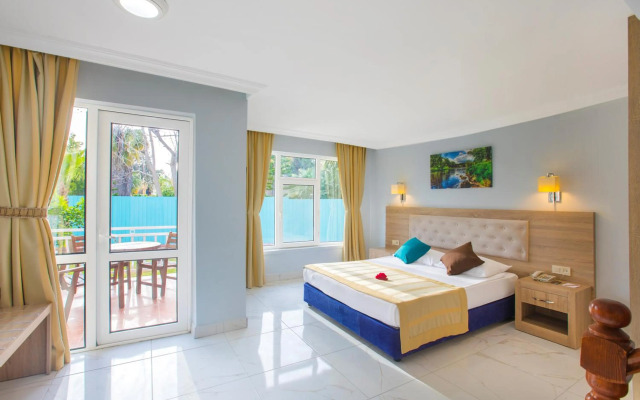Meridia Beach Hotel