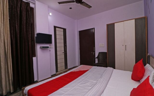 OYO 33431 Hotel Ekta Residency