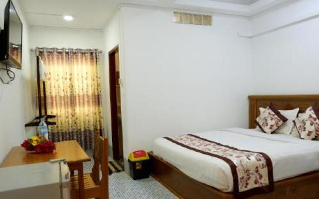 Naung Yoe Hotel