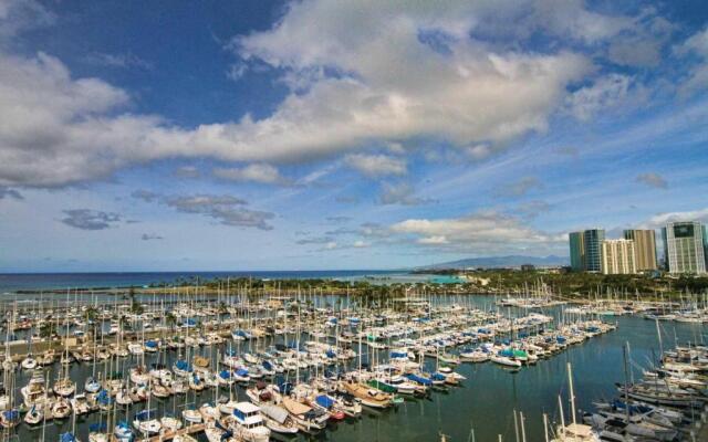 Ilikai Marina 1192