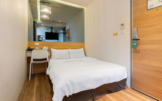 CHECK inn Express Taichung Fuxing Hall 2