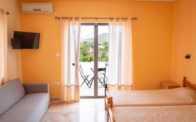 ARISTOTELIS Apartments