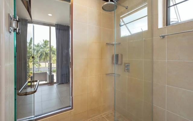 Modern 3BR Pool Access Villa Argent 6