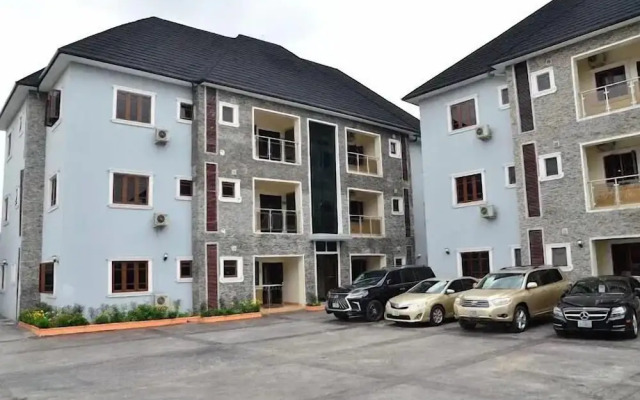 Sterling Lakeview Apartment