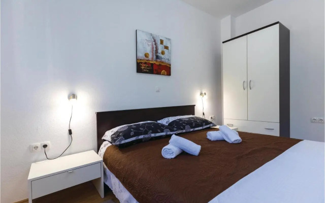 One-Bedroom Apartment Klek with Sea view 06