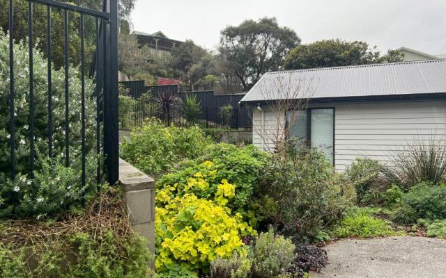 Vancouver's End by the BnB Collection