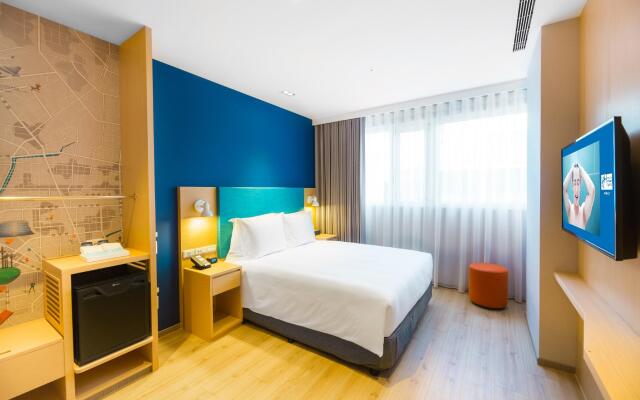 Holiday Inn Express Taichung Fengchia by IHG