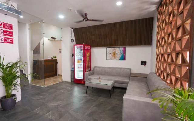 Hotel Sky City