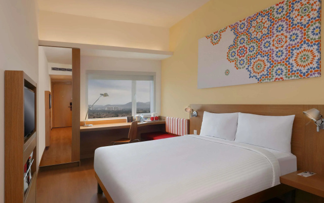 ibis Gurgaon Golf Course Road Hotel