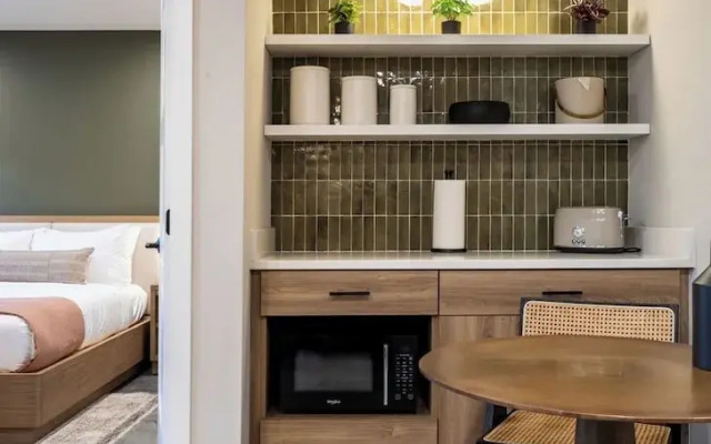 The Dylin by Mint House
