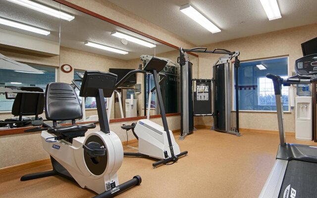 Best Western Plus Park Place Inn & Suites