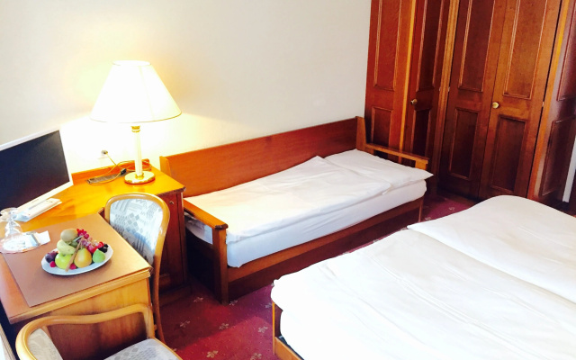 Hotel Antares – Guest Rooms – Zermatt