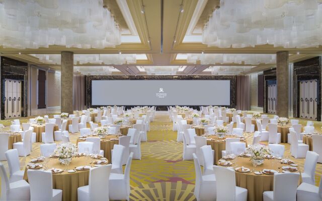 The St. Regis Shanghai Jingan