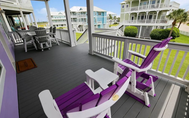 The Conch Castle by Ryson Vacation Rentals