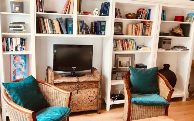 The Old Bookbinders Retreat