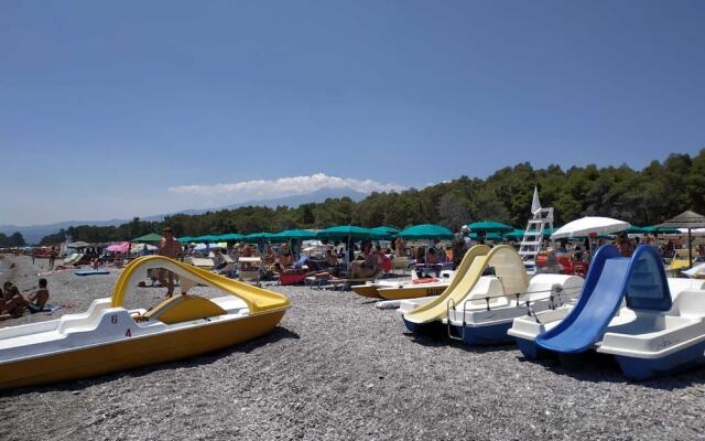 Beautiful and Clean Apartment Close to Taormina