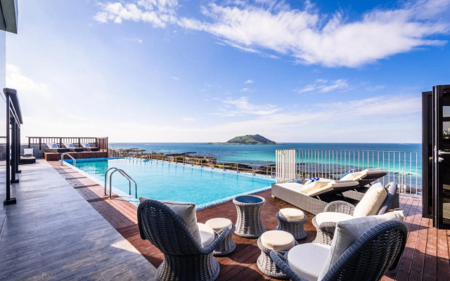 Augila Hotel Jeju Oceano Suites