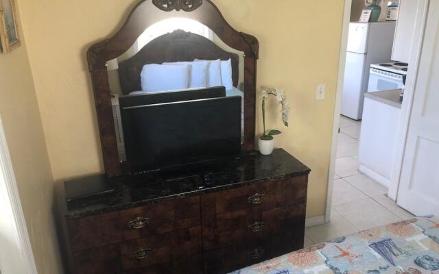 Misty Isles Redington Beachfront Suites 3 and 4