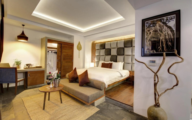 Solitaire Damnak Villa Hotel