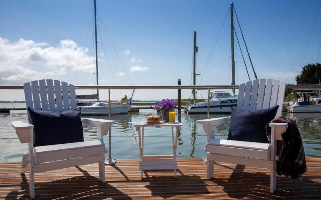 Sea Breeze Ark 900 Boat