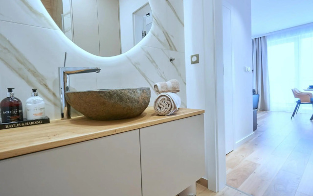 The Gatsby Apartment