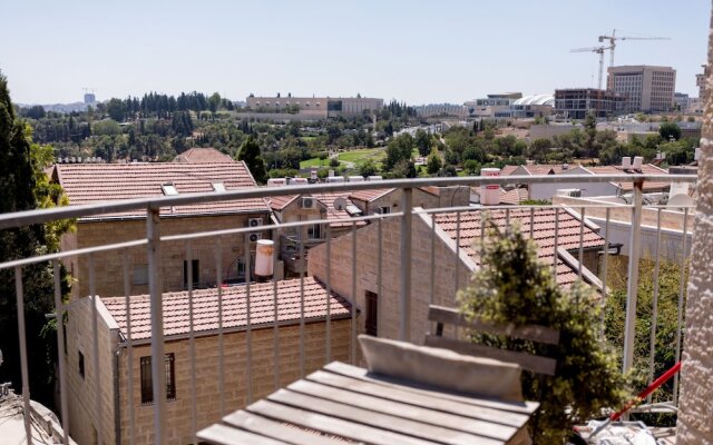 Amazing Apartment near Mahane Yehuda