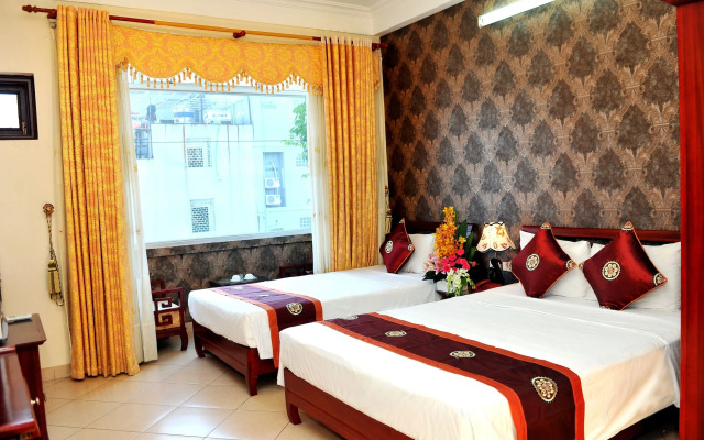 Luxury Hotel