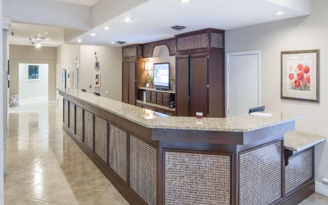 The Suites at Fall Creek