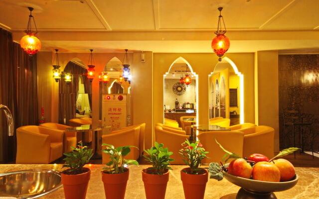 Moroccan Holiday Suite