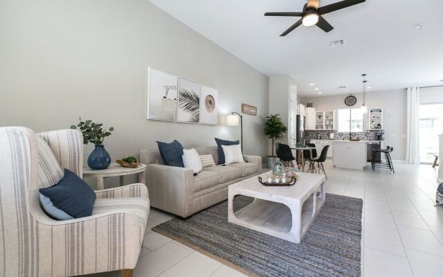 Mesa Palms Ferro 4 Bedroom Townhouse by RedAwning