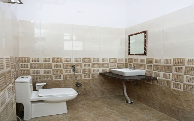 OYO 8425 Hotel Shiv Palace