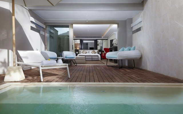 Double-Six Luxury Hotel