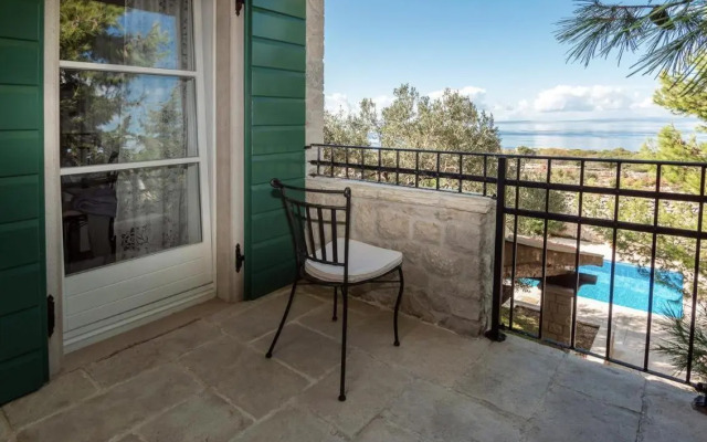 Holiday house with a swimming pool Lun, Pag - 18321