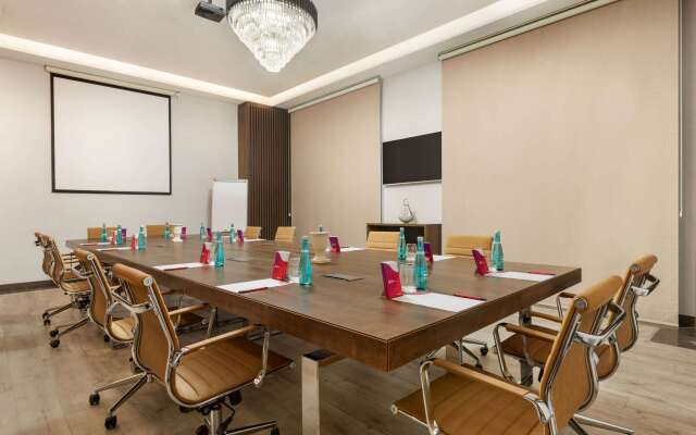 Ramada Encore By Wyndham Istanbul Basin Express