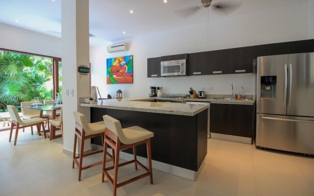 Ocean View 3 Bedroom Home by Olahola